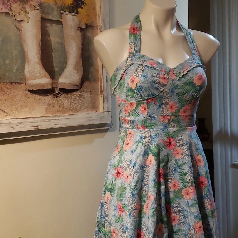 Hot Topic Dress - Picture 3 of 13